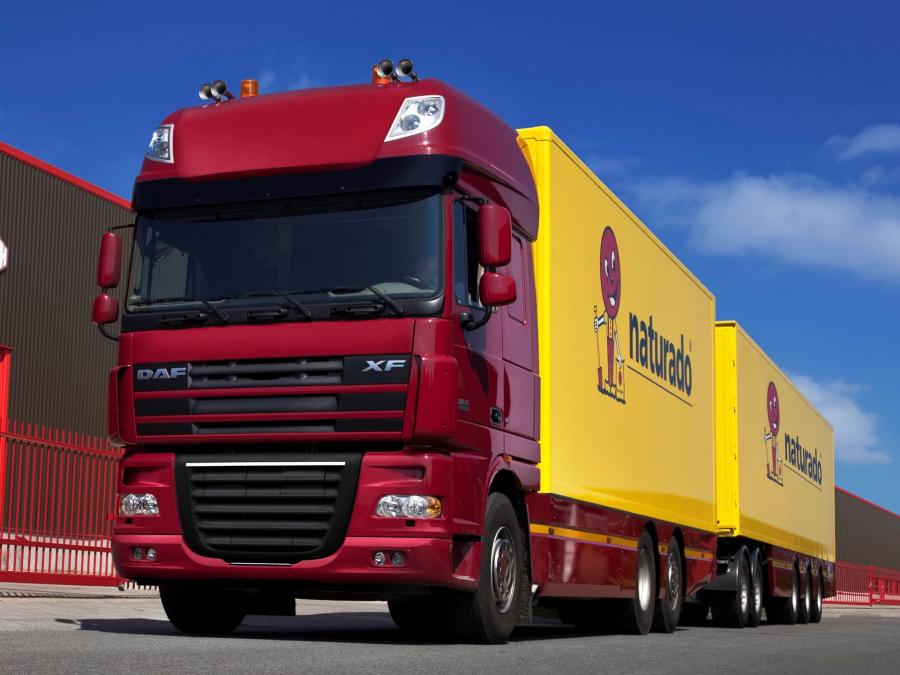  DAF XF105 6x2 FAS Super Space Cab 2006 года  (фото 3 из 5)